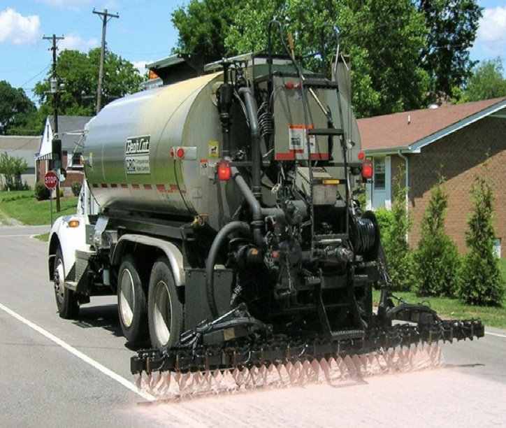 Our maltene-based asphalt rejuvenator helps resist pavement fatigue.